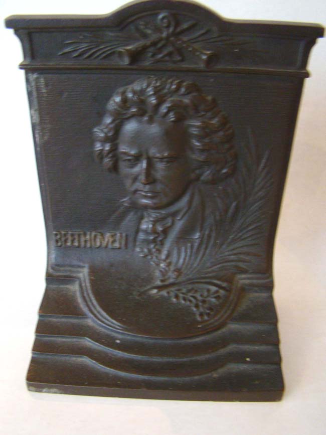 A pair of cast iron Beethoven and Chopin bookends made by Bradley & Hubbard circa 1920 — image 2